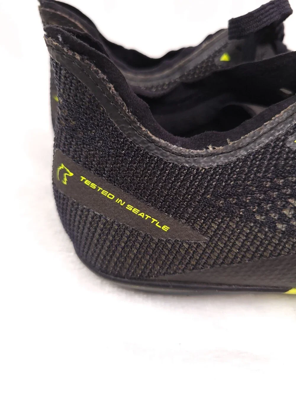 Brooks ELMN8 6 Track and Field Racing Shoes Men 7